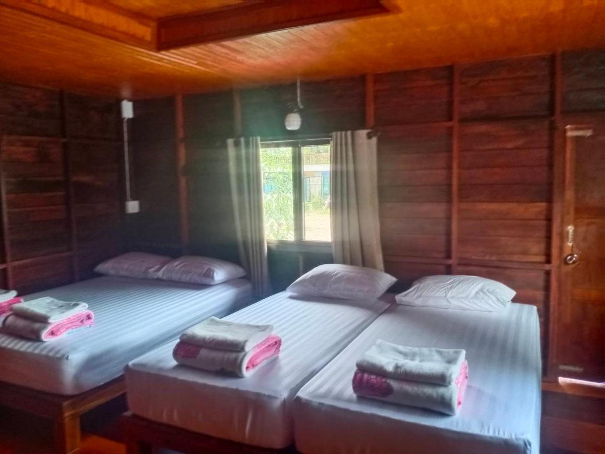 Baan Rabiangdao Uthaithani Утай Тани Екстериор снимка